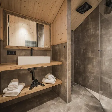 Сasa de vacaciones New With Garden And Private Sauna *